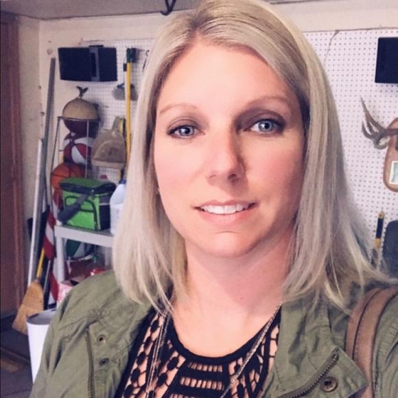 Meet your Posher, Amie - Picture 1 of 1